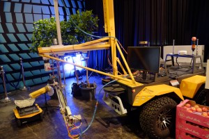 Robots from the CEAR lab demonstrating apple harvesting at the 2016 Microsoft Think Next DemoFest. In collaboration with FFRobotics.