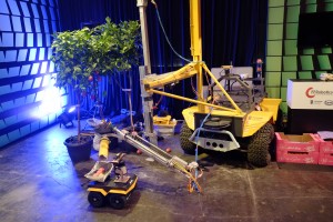 Robots from the CEAR lab demonstrating apple harvesting at the 2016 Microsoft Think Next DemoFest. In collaboration with FFRobotics.